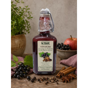 Vinaigre à la pulpe de Cassis et aux Epices douces