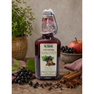 Vinaigre à la pulpe de Cassis et aux Epices douces